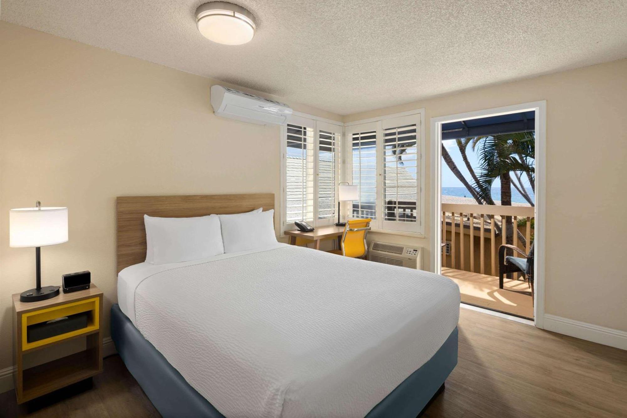 Days Inn By Wyndham Maui Oceanfront Wailea  Exterior foto