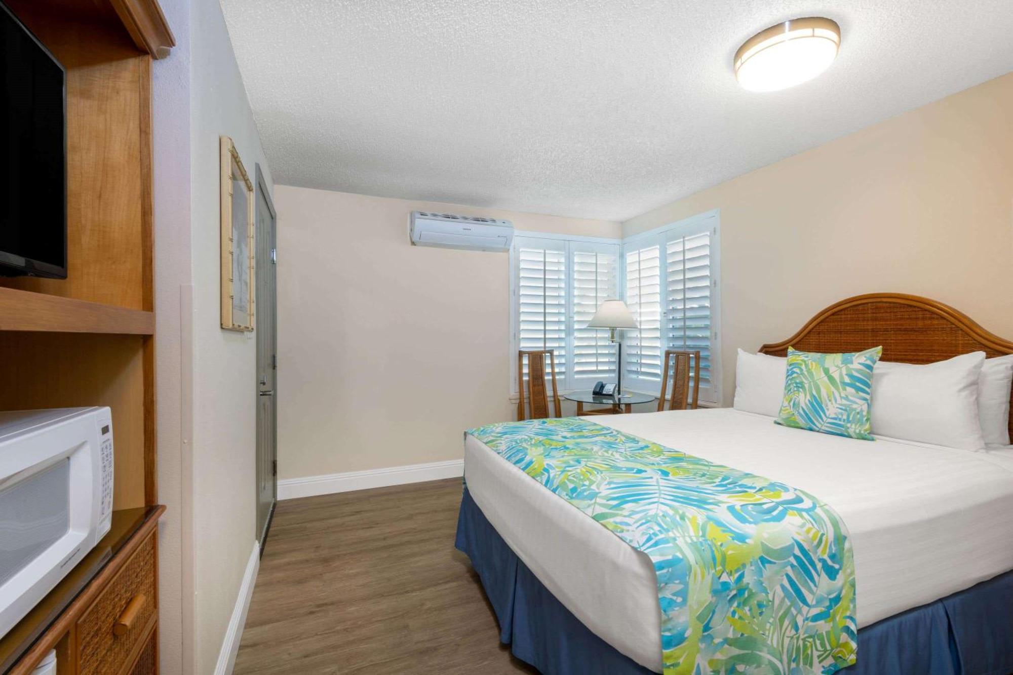 Days Inn By Wyndham Maui Oceanfront Wailea  Exterior foto